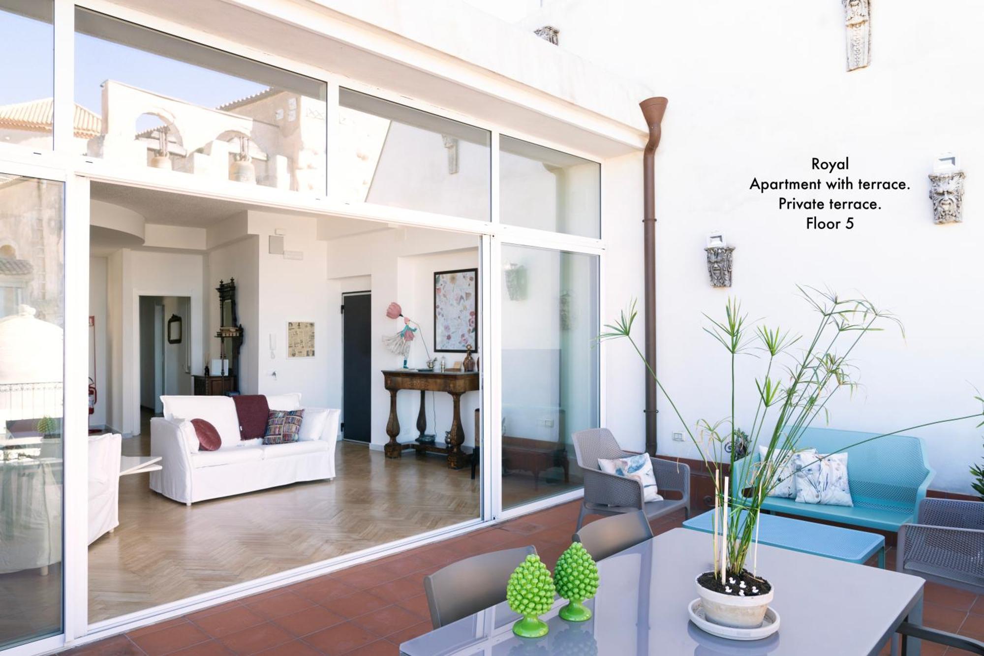 Appartamenti Di Casa Verbavolant Syrakus Exterior foto